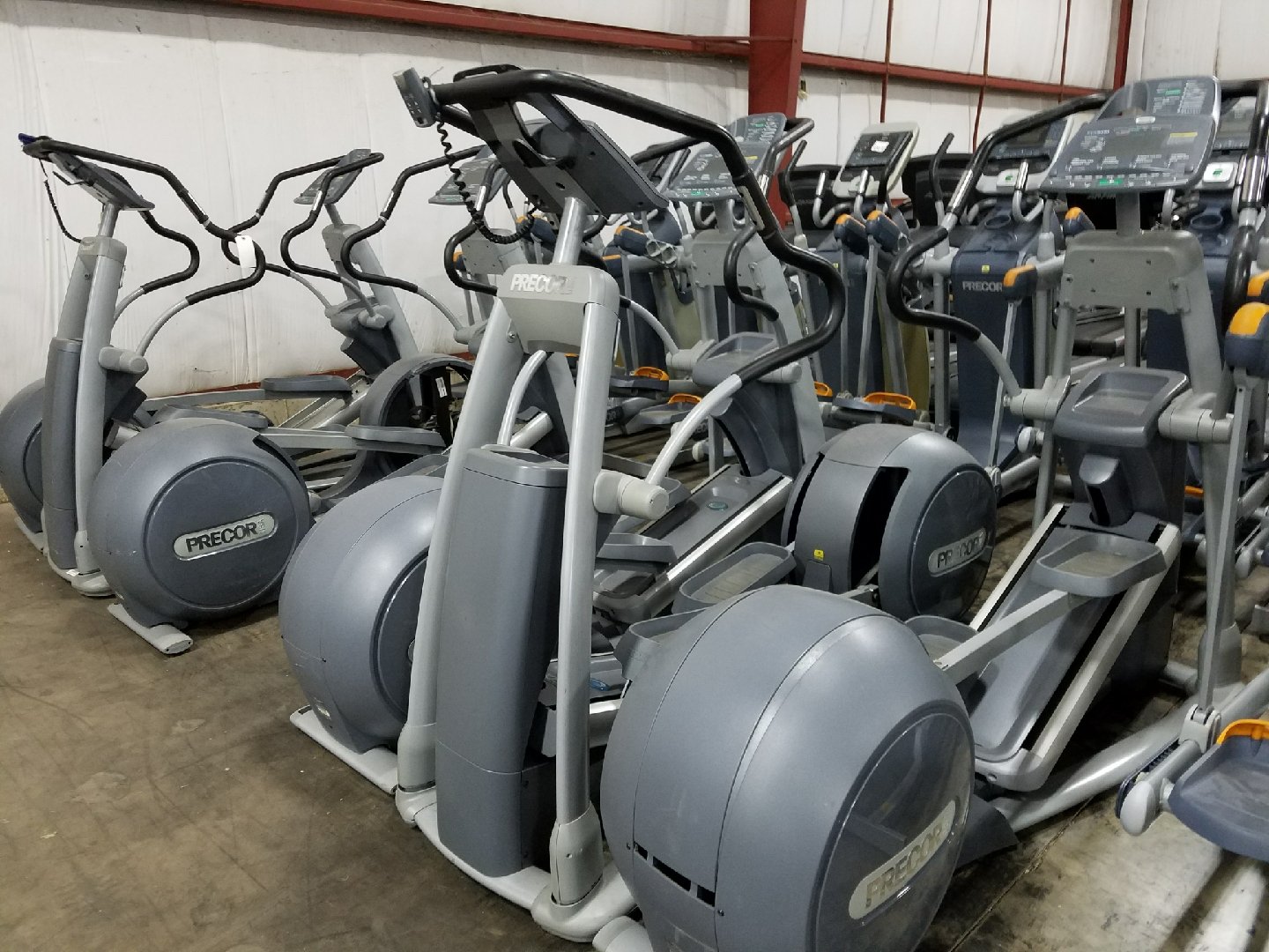 Amazon.com: Precor EFX 546i Commercial Series Elliptical Fitness